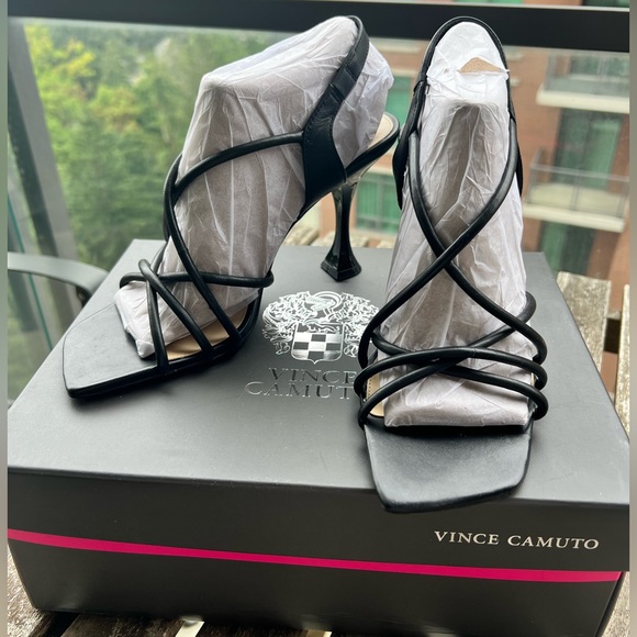 Brand New, Never Worn Vince Camuto Sanda Sandal Heel BLACK SIZE 7.5 - Picture 5 of 8